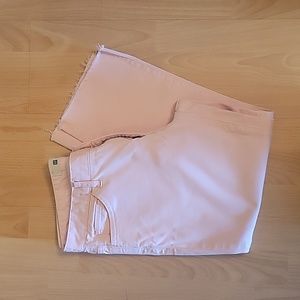 Ladies GAP Pencil Cut Capris